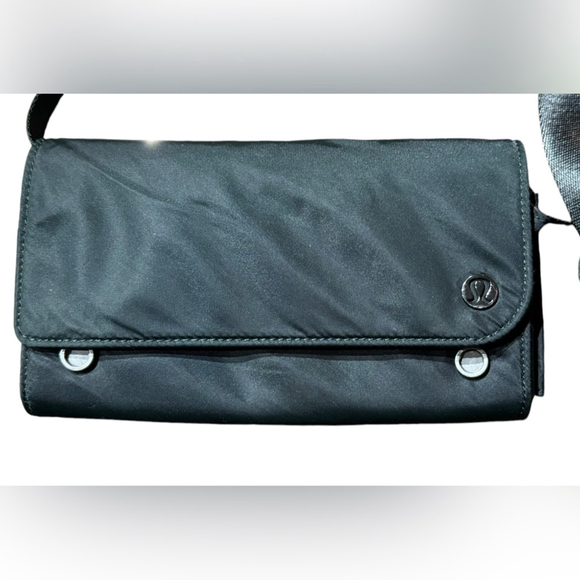 Lululemon Wallet Clutch CrossbodyRainforest Green / Trench - Picture 5 of 7